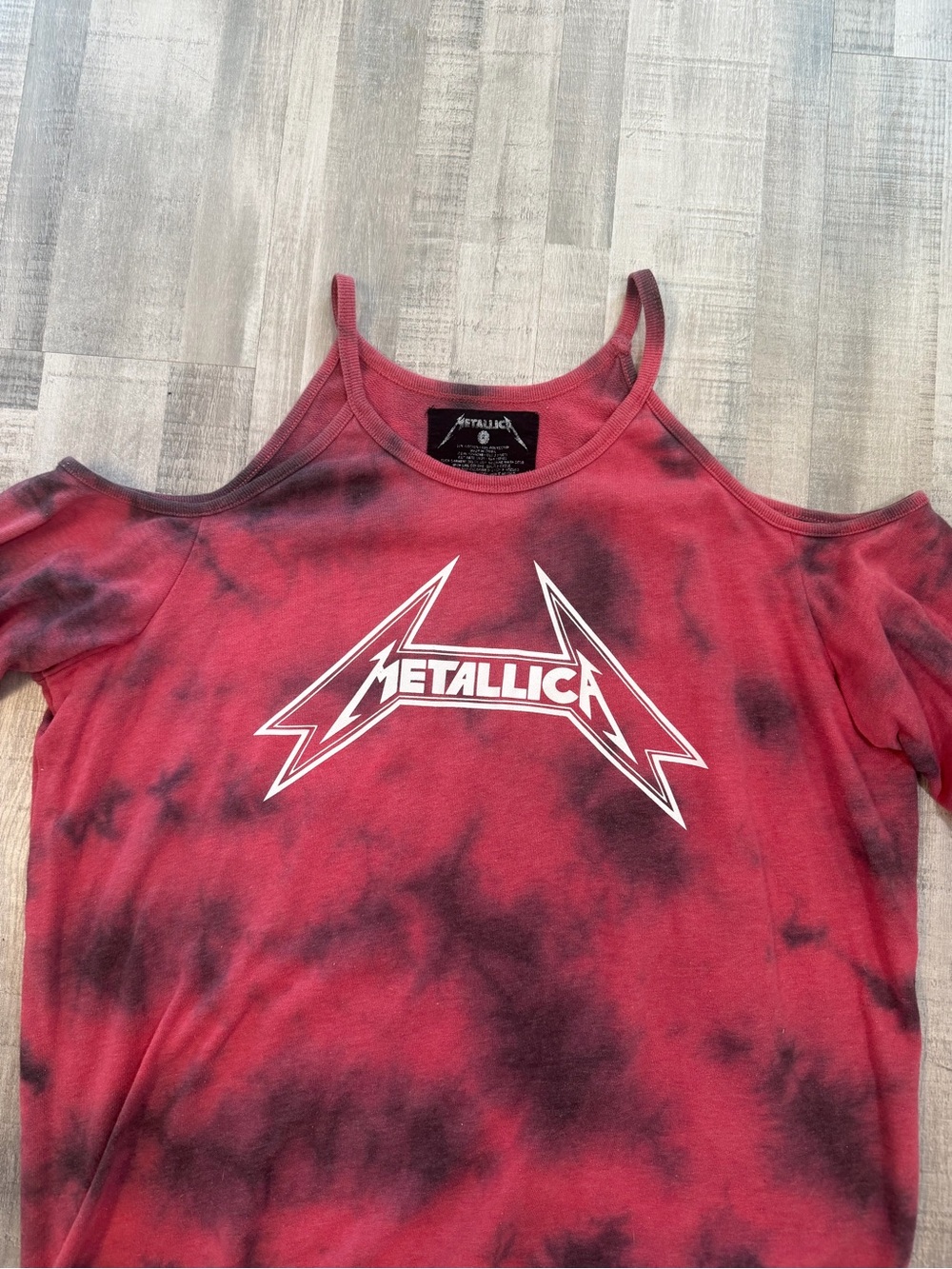 Torrid Metallica Women’s Size 2 18/20 Tie Dye Cold Shoulder Sweatshirt Red